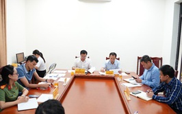 LÃNH ĐẠO XÃ TẬP TRUNG THÁO GỠ NÚT THẮT VỀ ĐẤT ĐAI QUA BUỔI TIẾP CÔNG DÂN ĐỊNH KỲ