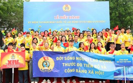 1.000 công nhân lao động diễu hành kỷ niệm 140 năm Ngày Quốc tế Lao động 1-5