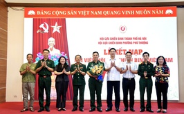 Dấu mốc ý nghĩa trong công tác xây dựng Hội – Trang trọng kết nạp hội viên Cựu chiến binh