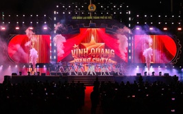 Chương trình nghệ thuật “Vang mãi bản trường ca Lao động” tại Công viên Hòa Bình