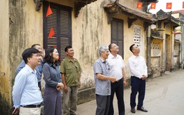 Trung tâm Nội dung số và truyền thông tìm hiểu thực tế các mô hình phát triển kinh tế làng nghề truyền thống ở xã Chuyên Mỹ