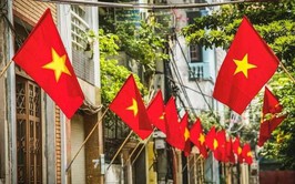 Thông báo treo cờ Tổ quốc Chào mừng kỷ niệm 51 năm Ngày Giải phóng miền Nam, thống nhất đất nước (30/4/1975 - 30/4/2026); 140 năm Ngày Quốc tế Lao động 01/5 (01/5/1886 - 01/5/2026) trên địa bàn phường Thanh Liệt