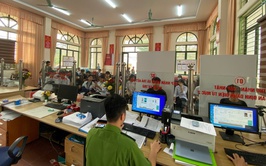 Công an xã Quảng Bị đẩy mạnh cấp Căn cước, Định danh điện tử mức 2 gắn với chuyển đổi số phục vụ tuyển sinh năm học 2026 - 2027