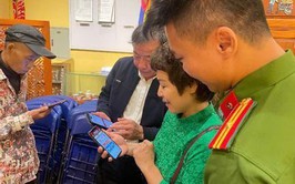 Công an phường Hoàn Kiếm triển khai mô hình “Ba nhất”, nâng cao hiệu quả Đề án 06 và chất lượng phục vụ Nhân dân