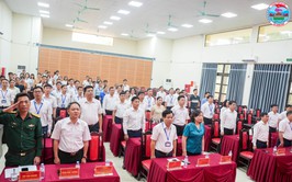 XÃ HƯNG ĐẠO TỔ CHỨC LỄ CHÀO CỜ THÁNG 4 NĂM 2026, CÔNG BỐ CÁC QUYẾT ĐỊNH VỀ CÔNG TÁC CÁN BỘ