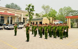 Công an xã Quảng Bị tổ chức chào cờ, sinh hoạt chính trị và sơ kết công tác Quý I/2026