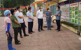 Xã Tây Phương kiểm tra công tác tổ chức bữa ăn bán trú tại các trường học