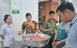 Xã Vật Lại tăng cường kiểm tra đột xuất nhằm đảm bảo an toàn thực phẩm tại các bếp ăn bán trú
