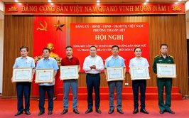 Thanh Liệt: Khen thưởng 6 tập thể và 8 cá nhân có thành tích xuất sắc trong công tác tuyển chọn và gọi công dân nhập ngũ năm 2026