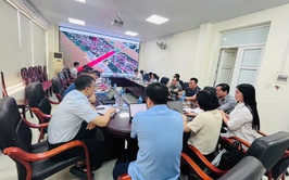 GIAO BAN ĐẨY NHANH GIẢI PHÓNG MẶT BẰNG 2 DỰ ÁN TRỌNG ĐIỂM: CẦU TRẦN HƯNG ĐẠO VÀ CẦU TỨ LIÊN