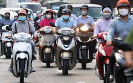 UBND phường Văn Miếu - Quốc Tử Giám tuyên truyền đến Nhân dân trên địa bàn nội dung Hà Nội chưa cấm toàn bộ xe xăng vào Vành đai 1 từ 01-7-2026