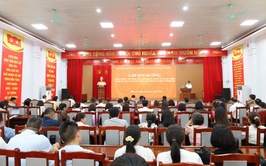 Xã Mê Linh tổ chức lớp bồi dưỡng kiến thức về công tác xây dựng Đảng ở cơ sở theo Nghị quyết 57-NQ/TW