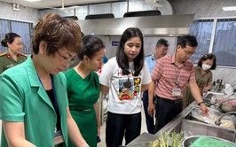Phường Ô Chợ Dừa siết chặt kỷ cương, bảo đảm an toàn thực phẩm từ gốc