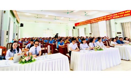 HỘI LHPN XÃ NGỌC HỒI ĐẨY MẠNH TUYÊN TRUYỀN LUẬT ĐẤT ĐAI, RA MẮT CÁC MÔ HÌNH CÂU LẠC BỘ PHỤ NỮ THIẾT THỰC