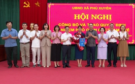 Xã Phú Xuyên công bố quyết định bổ nhiệm Phó Giám đốc Trạm Y tế xã