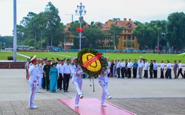 Ngọc Hà: Lễ viếng Lăng Chủ tịch Hồ Chí Minh kỷ niệm 136 năm ngày sinh nhật Bác