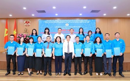 Cụm thi đua số 03 Công đoàn các phường trực thuộc LĐLĐ thành phố Hà Nội tổ chức ký kết giao ước thi đua năm 2026