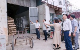 Ban Kinh tế - Ngân sách HĐND xã Ứng Thiên khảo sát tiến độ thực hiện 2 dự án trọng điểm trên địa bàn