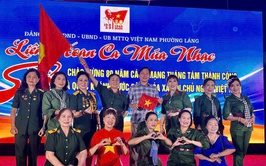 CLB UNESCO NÓN BA TẦM (PHƯỜNG LÁNG) – NƠI HỒN DÂN TỘC ĐƯỢC NÂNG NIU QUA TỪNG CÂU HÁT