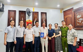 Dũng cảm xông vào biển khói, kịp thời khống chế đám cháy tại khu tập thể Vĩnh Phúc