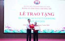 Phường Chương Mỹ trao tặng Huy hiệu Đảng đợt 19/5 cho 45 đảng viên
