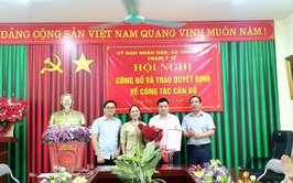 XÃ TRUNG GIÃ CÔNG BỐ VÀ TRAO QUYẾT ĐỊNH BỔ NHIỆM CHỨC VỤ PHÓ GIÁM ĐỐC TRẠM Y TẾ XÃ
