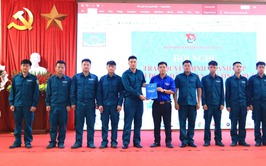 Lễ công bố Quyết định thành lập Chi đoàn Dân quân Thường trực xã Vật Lại