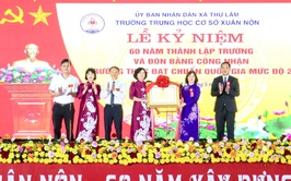 TRƯỜNG THCS XUÂN NỘN LONG TRỌNG TỔ CHỨC LỄ KỶ NIỆM 60 NĂM THÀNH LẬP TRƯỜNG VÀ ĐÓN NHẬN BẰNG CÔNG NHẬN TRƯỜNG ĐẠT CHUẨN QUỐC GIA MỨC ĐỘ 2