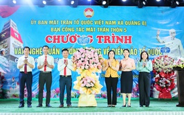 Ban công tác mặt trận thôn 5 tổ chức Chương trình văn nghệ quần chúng hướng về biển đảo Tổ quốc