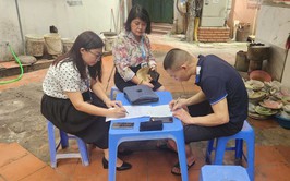 Cầu Giấy: Xử phạt 35 triệu đồng cơ sở kinh doanh lấn chiếm ngõ 79 Cốm Vòng