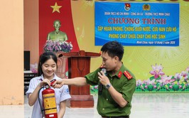 Tuổi trẻ Minh Châu chung tay trang bị kỹ năng phòng, chống đuối nước, cứu nạn cứu hộ và phòng cháy chữa cháy cho học sinh