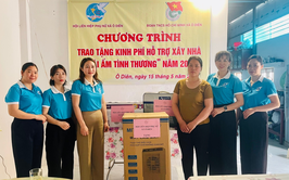 Hội LHPN, Đoàn thanh niên xã Ô Diên trao tặng kinh phí hỗ trợ xây dựng “Mái ấm tình thương” năm 2026
