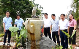 Ủy ban MTTQ xã Bát Tràng gắn biển mô hình đoàn kết sáng tạo 