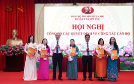 ĐẢNG BỘ XÃ KIM ANH TỔ CHỨC CÔNG BỐ CÁC QUYẾT ĐỊNH VỀ CÔNG TÁC CÁN BỘ