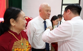 Tam Hưng: 38 Đảng viên vin dự đón nhận Huy hiệu đảng đợt 19/5 - Dấu son của niềm tin, bản lĩnh và lòng trung thành với Đảng