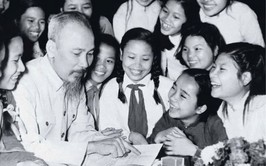 YÊN LÃNG: SÔI NỔI CÁC HOẠT ĐỘNG CHÀO MỪNG KỶ NIỆM 136 NĂM NGÀY SINH CHỦ TỊCH HỒ CHÍ MINH