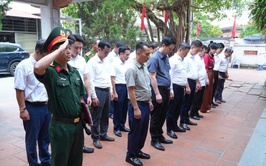 DÂN HOÀ: DÂNG HƯƠNG KỶ NIỆM 136 NĂM NGÀY SINH CHỦ TỊCH HỒ CHÍ MINH (19/5/1890 - 19/5/2026)