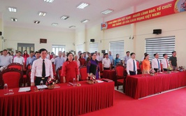 Đảng ủy xã Hòa Phú: Long trọng tổ chức Lễ trao tặng Huy hiệu Đảng đợt 19/5