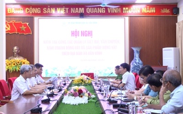 Chi Cục chăn nuôi, thuỷ sản và thú y Hà Nội kiểm tra hoạt động giết mổ gia súc, gia cầm tập trung tại xã Vân Đình
