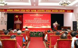 Phường Bồ Đề tổ chức Hội nghị quán triệt các Chương trình hành động thực hiện 9 Nghị quyết chiến lược của Bộ Chính trị, Chương trình của Thành ủy Hà Nội; triển khai các quy định về công tác cán bộ, đảng viên trên địa bàn phường