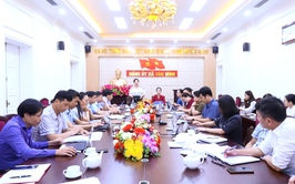 Thường trực Đảng ủy xã làm việc với UBND xã và các phòng chuyên môn