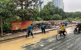 Phường Đông Ngạc nhanh chóng xử lý úng ngập sau cơn mưa to chiều ngày 19/5/2026