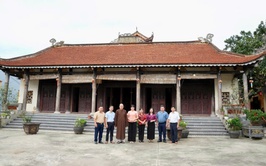 Thăm hỏi, tặng quà, chúc mừng các chức sắc tôn giáo nhân dịp đại lễ phật đản năm 2026