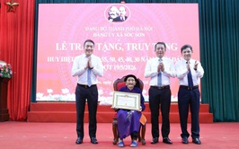ĐẢNG ỦY XÃ SÓC SƠN TRAO TẶNG, TRUY TẶNG HUY HIỆU ĐẢNG ĐỢT 19-5 CHO 120 ĐẢNG VIÊN