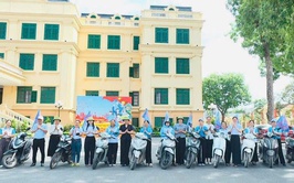 HỘI LHPN XÃ PHÚC THỌ PHỐI HỢP VỚI PHÒNG KINH TẾ TUYÊN TRUYỀN PHÒNG, CHỐNG RÁC THẢI NHỰA VÀ QUẢN LÝ CHẤT THẢI RẮN SINH HOẠT