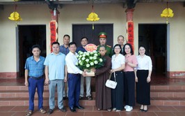 Đồng chí Chủ tịch Ủy ban MTTQ xã Phùng Xuân Hải thăm, chúc mừng các cơ sở phật giáo nhân dịp Đại lễ Phật đản Phật lịch 2570 – Dương lịch 2026