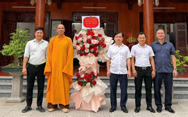 Lãnh đạo Đảng ủy, HĐND, UBND, UBMTTQ thăm và chúc mừng các sắc Phật giáo, nhân dịp Đại lễ Phật đản Phật lịch 257- Dương lịch 2026
