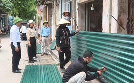 Phúc Thọ quyết liệt xử lý vi phạm trật tự đô thị tại chợ Me, trả lại hành lang giao thông thông thoáng cho nhân dân