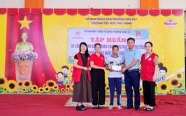 SƠN TÂY TẬP HUẤN SƠ CẤP CỨU BAN ĐẦU, PHÒNG CHỐNG TAI NẠN THƯƠNG TÍCH VÀ ĐUỐI NƯỚC CHO TRẺ EM