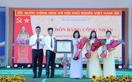 TRƯỜNG MẦM NON KIM NỖ ĐÓN BẰNG CÔNG NHẬN TRƯỜNG ĐẠT CHUẨN QUỐC GIA MỨC ĐỘ 2 VÀ BẾ GIẢNG NĂM HỌC 2025 – 2026
